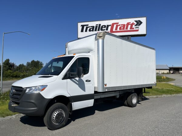 2023 MERCEDES SPRINTER BOX W/ RAMP